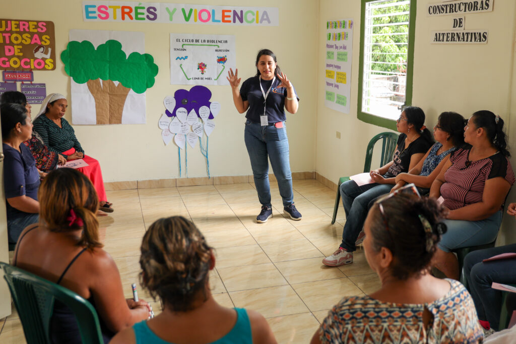 Formación social Ayudando a Quienes Ayudan FGK galeria 6