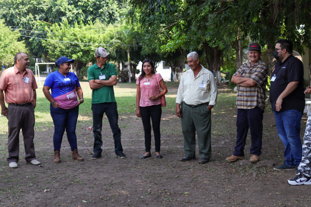 Formación social Ayudando a Quienes Ayudan FGK - 6