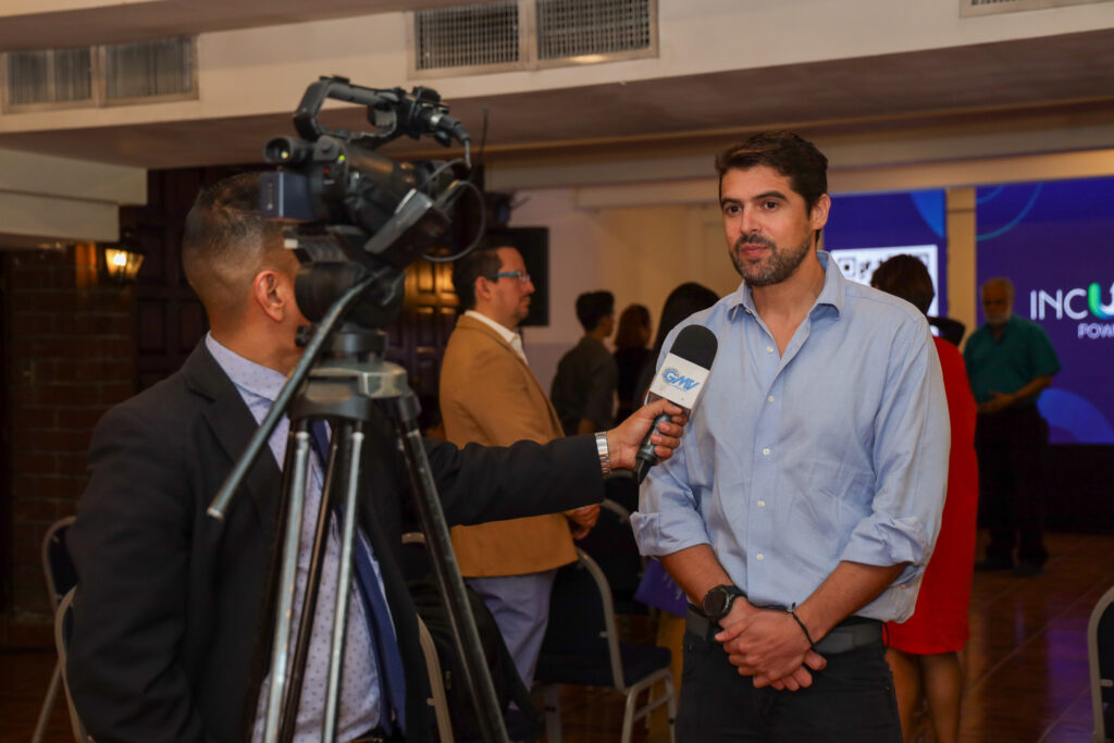 Lanzamiento-Incubadora-49
