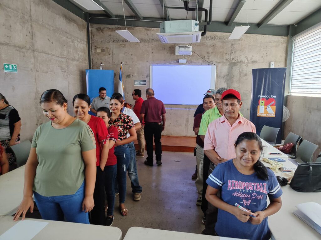 Grupo 3 foto 2