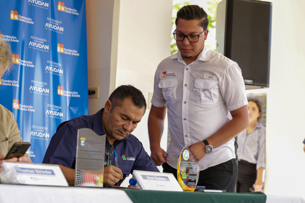 CoberturaAula2doPiso-08